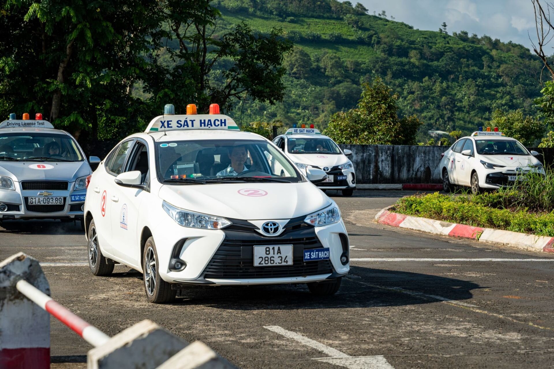 học lái xe bằng B giá rẻ