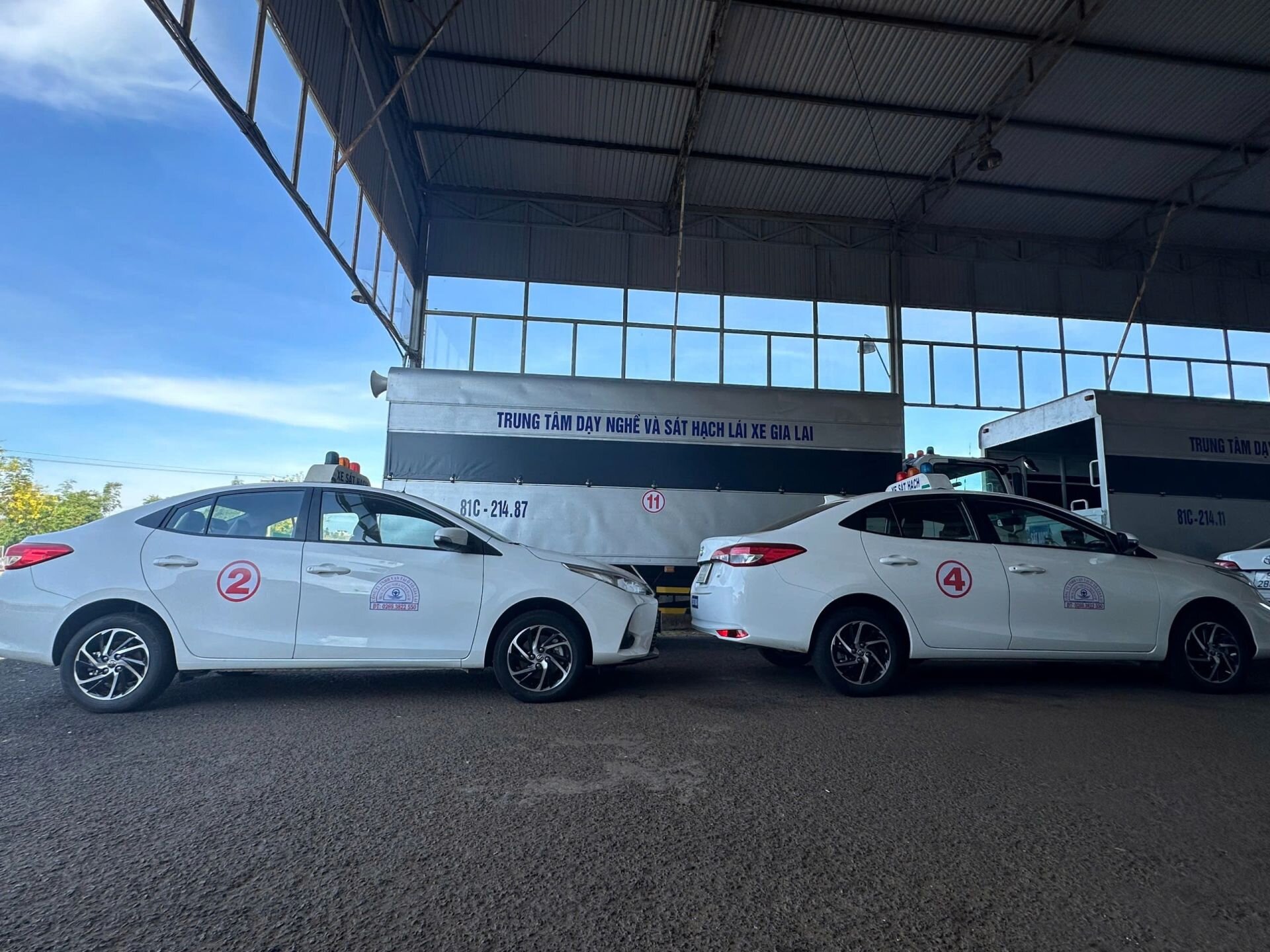 học lái xe ô tô bao nhiêu tiền